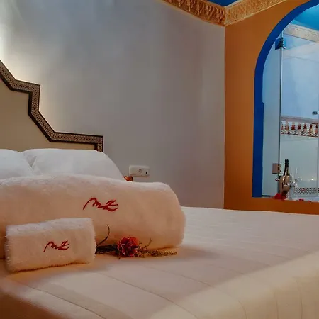 Muralla Ziri Appartement *