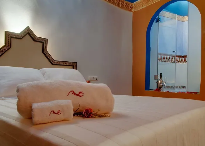 Muralla Ziri Appartement *
